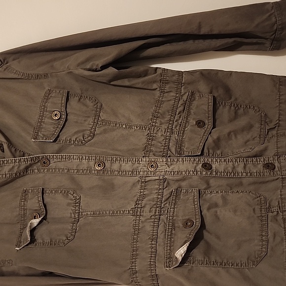 OLIVE GREEN SZ LG, BUTTON UP JACKET, LIZ CLAIBORNE - Picture 2 of 5